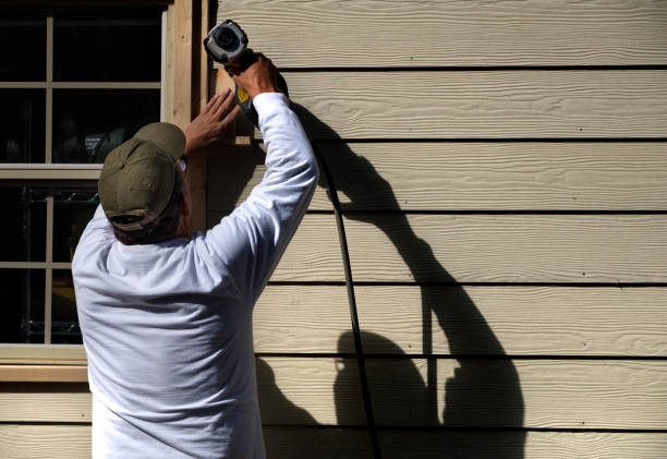 Storm Damage Siding Repair in South Beach, FL